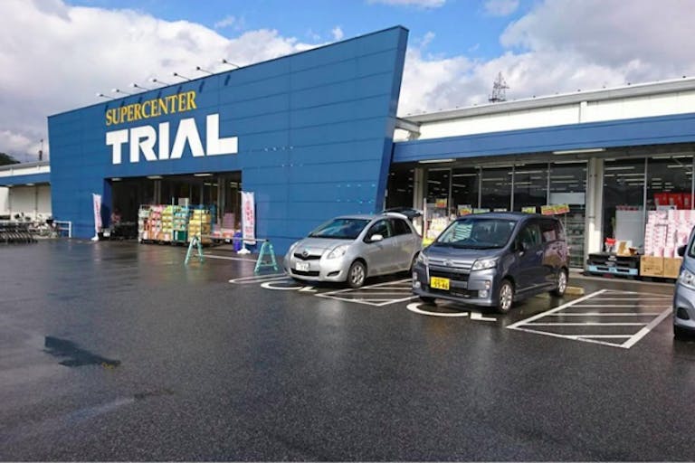 【スーパーセンタートライアル米子大谷店】キッチンカー(調理営業)出店限定/屋外スペースの画像1