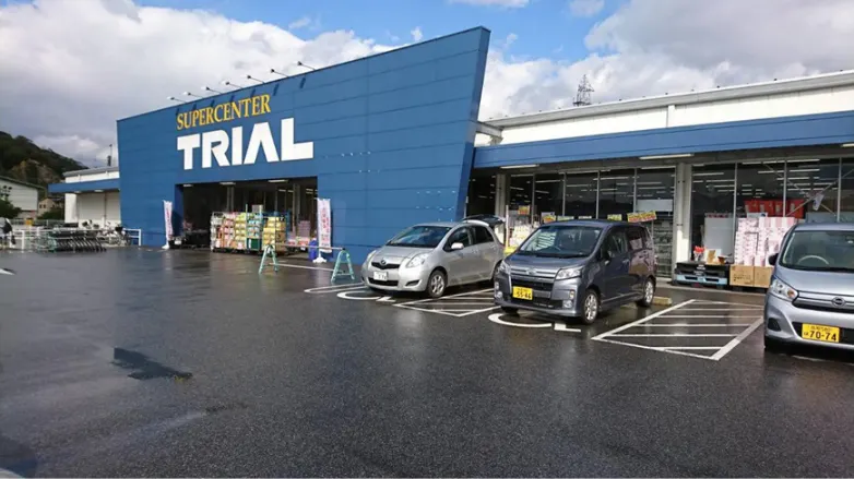【スーパーセンタートライアル米子大谷店】キッチンカー(調理営業)出店限定/屋外スペース