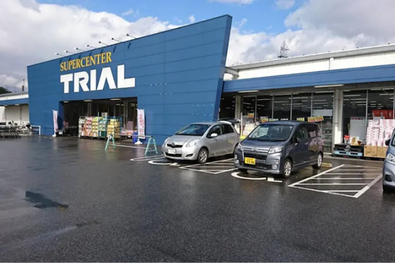 【スーパーセンタートライアル米子大谷店】キッチンカー(調理営業)出店限定/屋外スペースの画像1