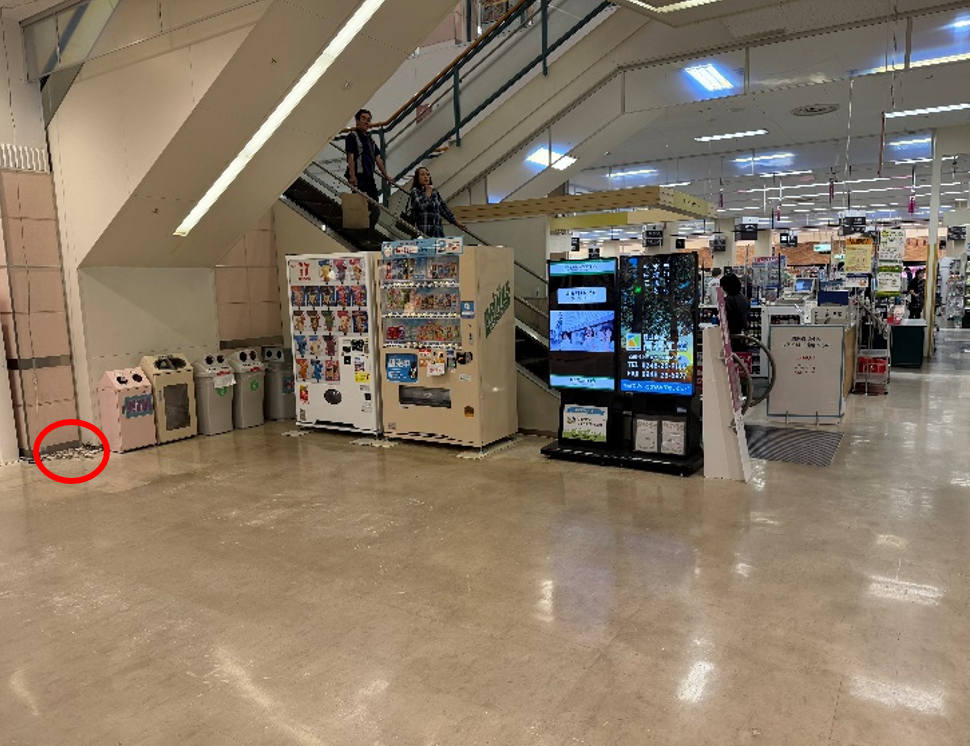 【イオン白河西郷店】サービスカウンター裏 販促プロモーションや物販に最適なスーパー店内催事イベントスペース