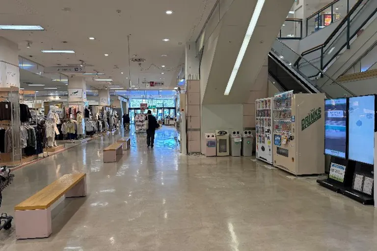 【イオン白河西郷店】サービスカウンター裏 販促プロモーションや物販に最適なスーパー店内催事イベントスペースの画像3