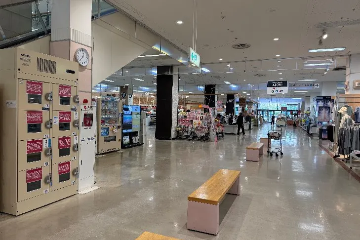 【イオン白河西郷店】サービスカウンター裏 販促プロモーションや物販に最適なスーパー店内催事イベントスペース
