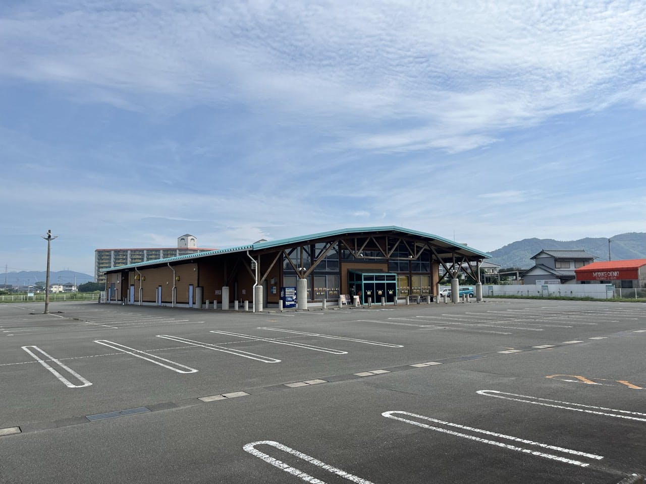 【ダイナム徳島小松島店】キッチンカーやプロモーションに最適なアミューズメント施設のイベントスペース