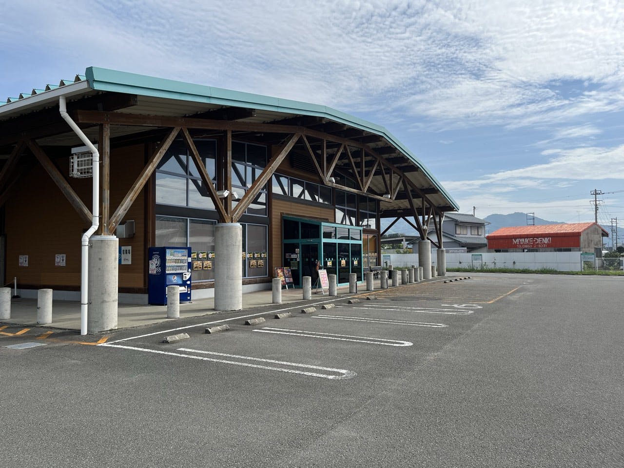 【ダイナム徳島小松島店】キッチンカーやプロモーションに最適なアミューズメント施設のイベントスペース