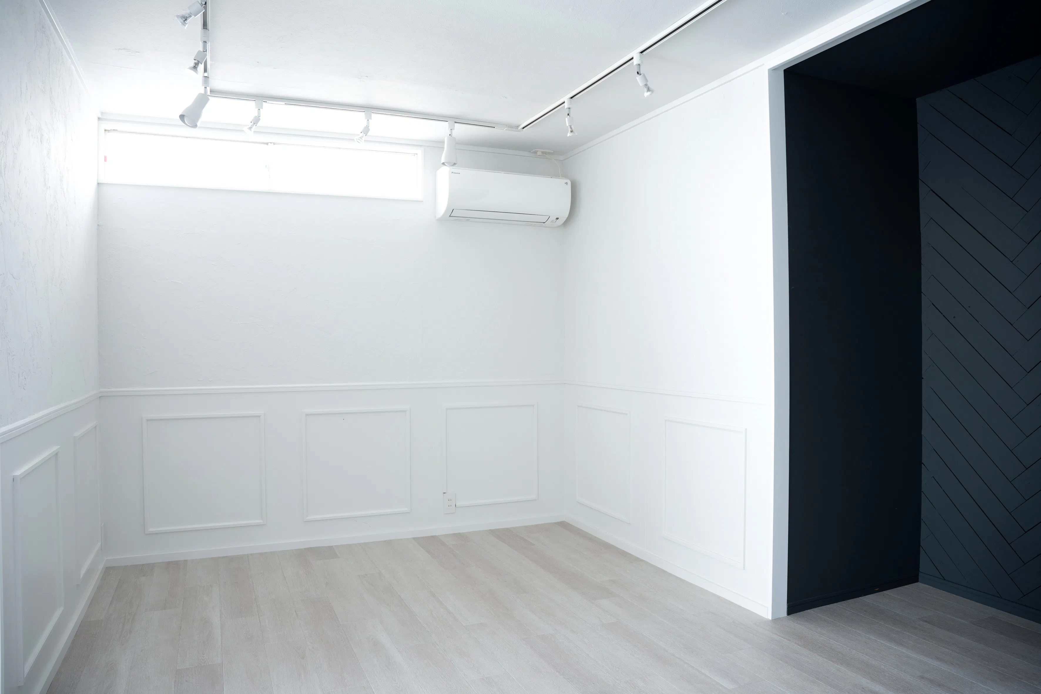 【世田谷駅4分】ギャラリー・ポップアップ・撮影に最適な路面店舗。連日利用でお得に!