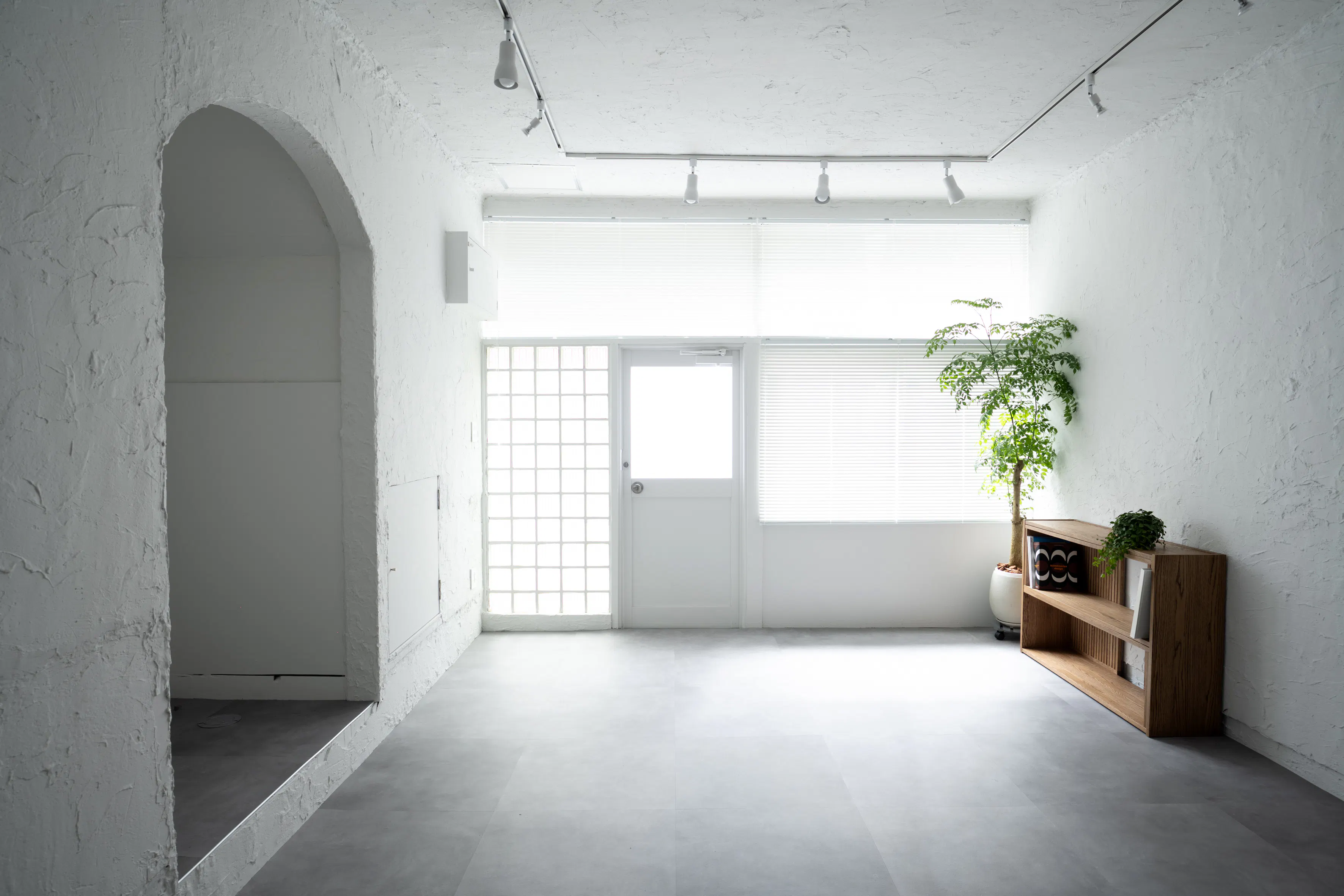 【世田谷駅4分】ギャラリー・ポップアップ・撮影に最適な路面店舗。連日利用でお得に!