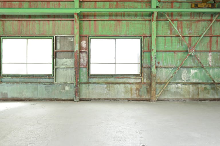 【雪が谷大塚駅5分】アパレルなどの展示会場やポップアップストア、撮影に適したインダストリアルな雰囲気の倉庫を改装したイベントスペースの画像10