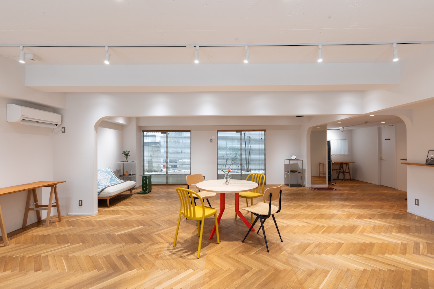 【表参道駅7分｜2025年12月1日OPEN！】外苑前駅からもアクセス可能！展示会・ポップアップストアに最適な隠れ家的雰囲気の路面スペース