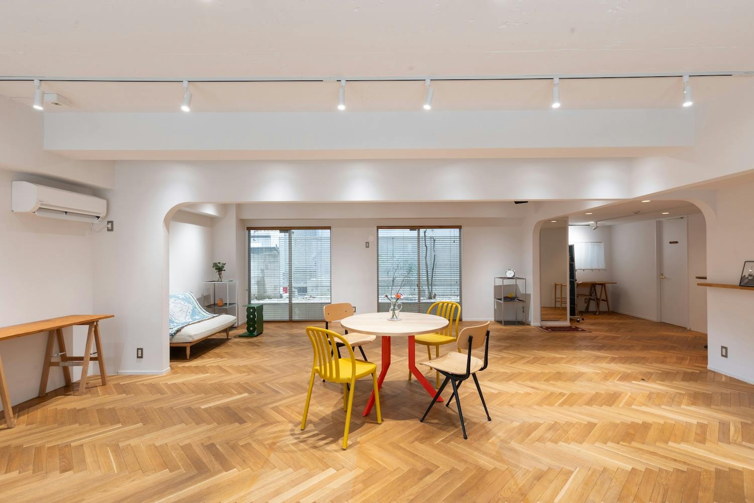 【表参道駅7分｜2025年12月1日OPEN！】外苑前駅からもアクセス可能！展示会・ポップアップストアに最適な路面スペース