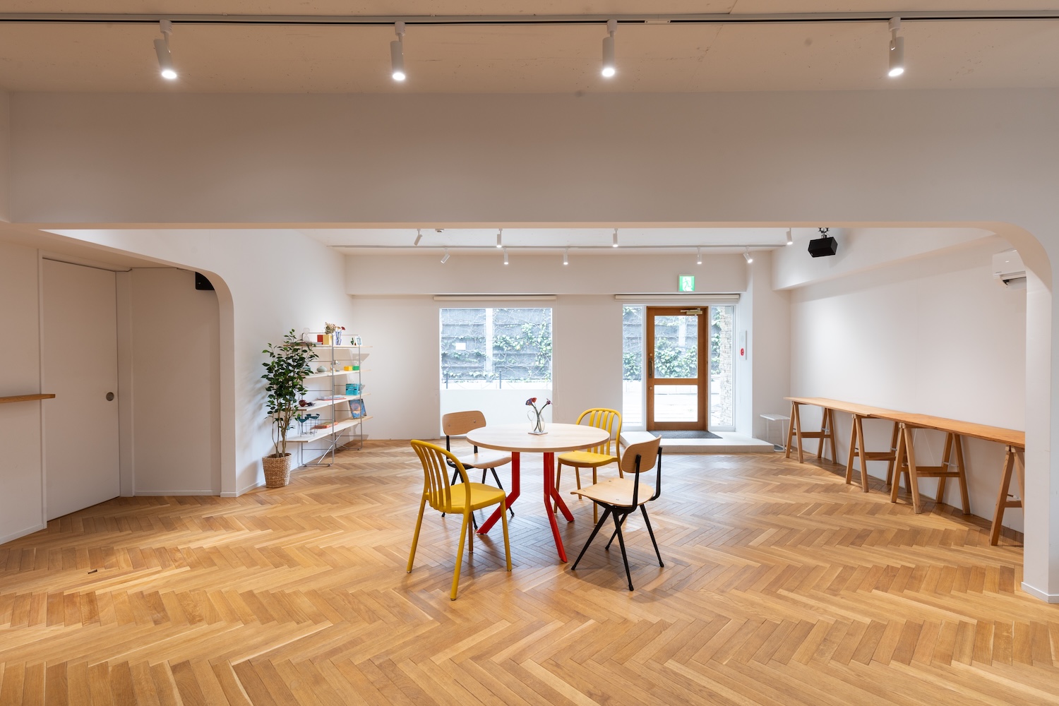 【表参道駅7分｜2025年12月1日OPEN！】外苑前駅からもアクセス可能！展示会・ポップアップストアに最適な隠れ家的雰囲気の路面スペース