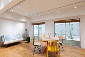 【表参道駅7分|2025年12月1日OPEN!】外苑前駅からもアクセス可能!展示会・ポップアップストアに最適な隠れ家的雰囲気の路面スペース