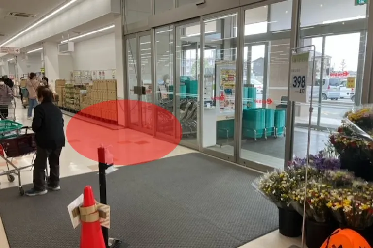 【ベイシア 高萩モール店】各種プロモーションや食物販に最適な入り口横催事イベントスペースの画像1