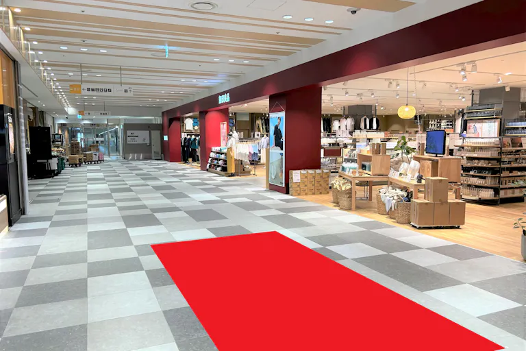 【アミュプラザ鹿児島】B1F 東西通路(西側)/食物販に最適な、グルメ・土産物フロア地下通路中央のポップアップスペースの画像1