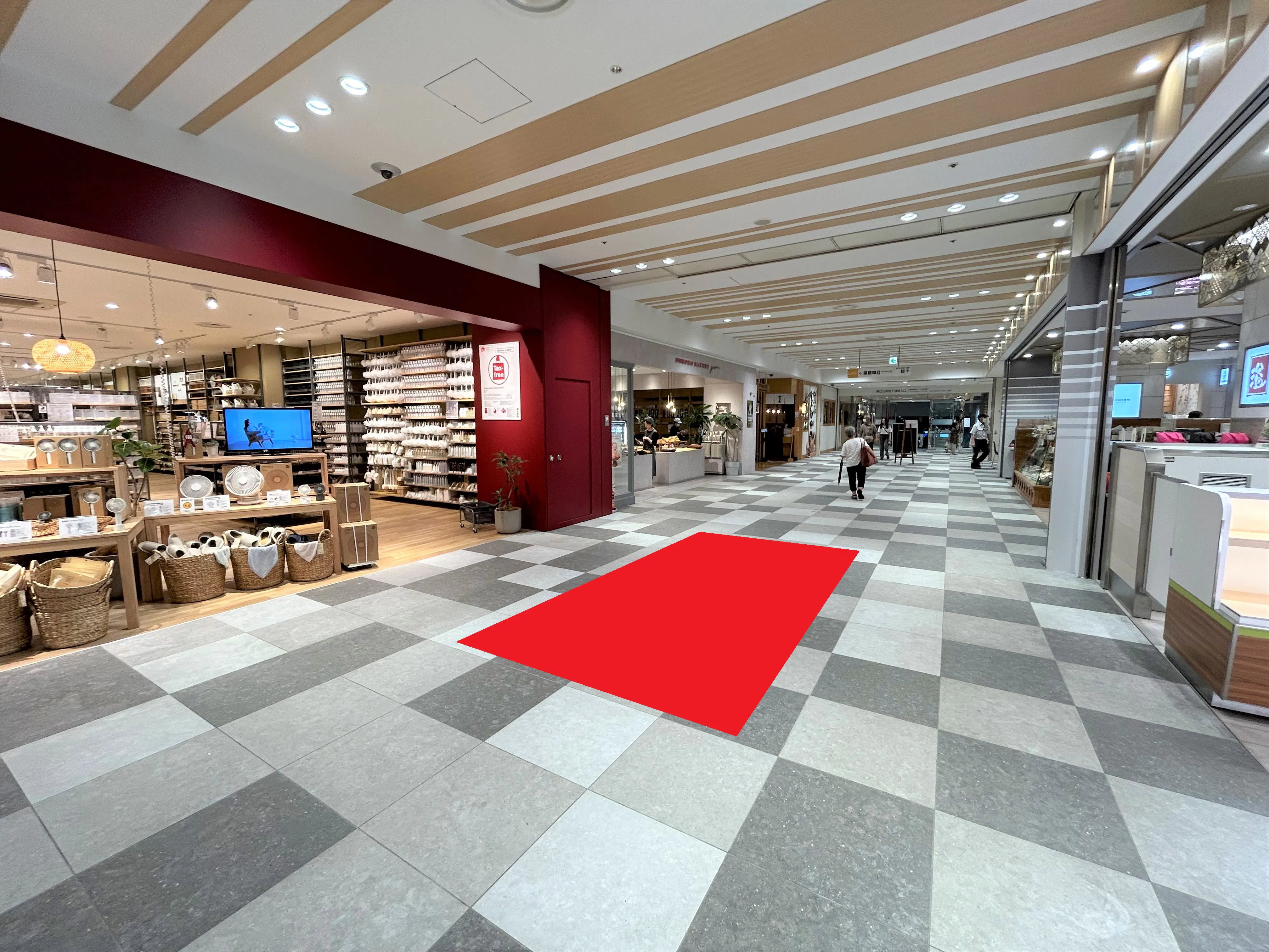 【アミュプラザ鹿児島】B1F 東西通路(西側)/食物販に最適な、グルメ・土産物フロア地下通路中央のポップアップスペース