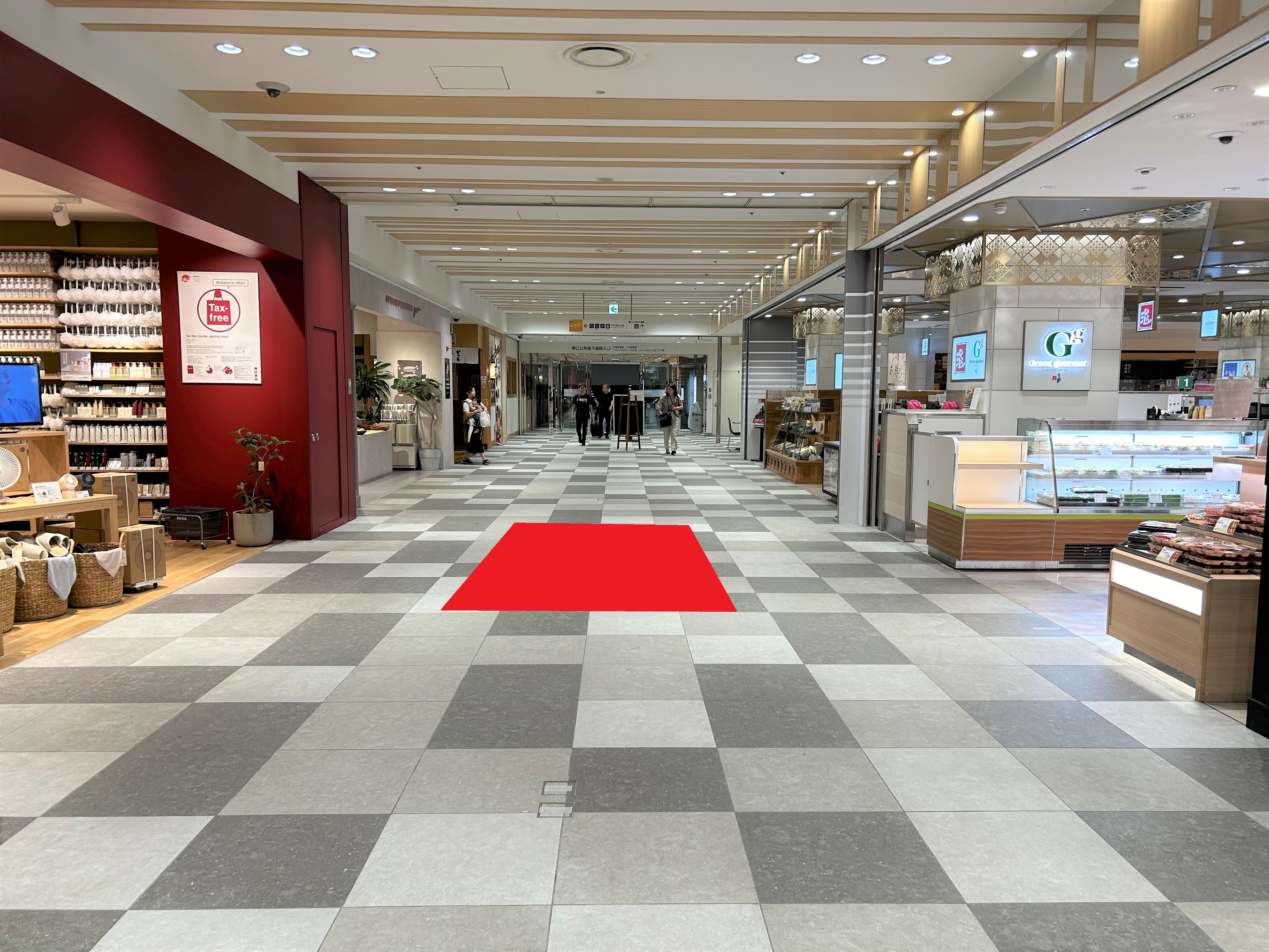 【アミュプラザ鹿児島】B1F　東西通路（西側）／食物販に最適な、グルメ・土産物フロア地下通路中央のポップアップスペース