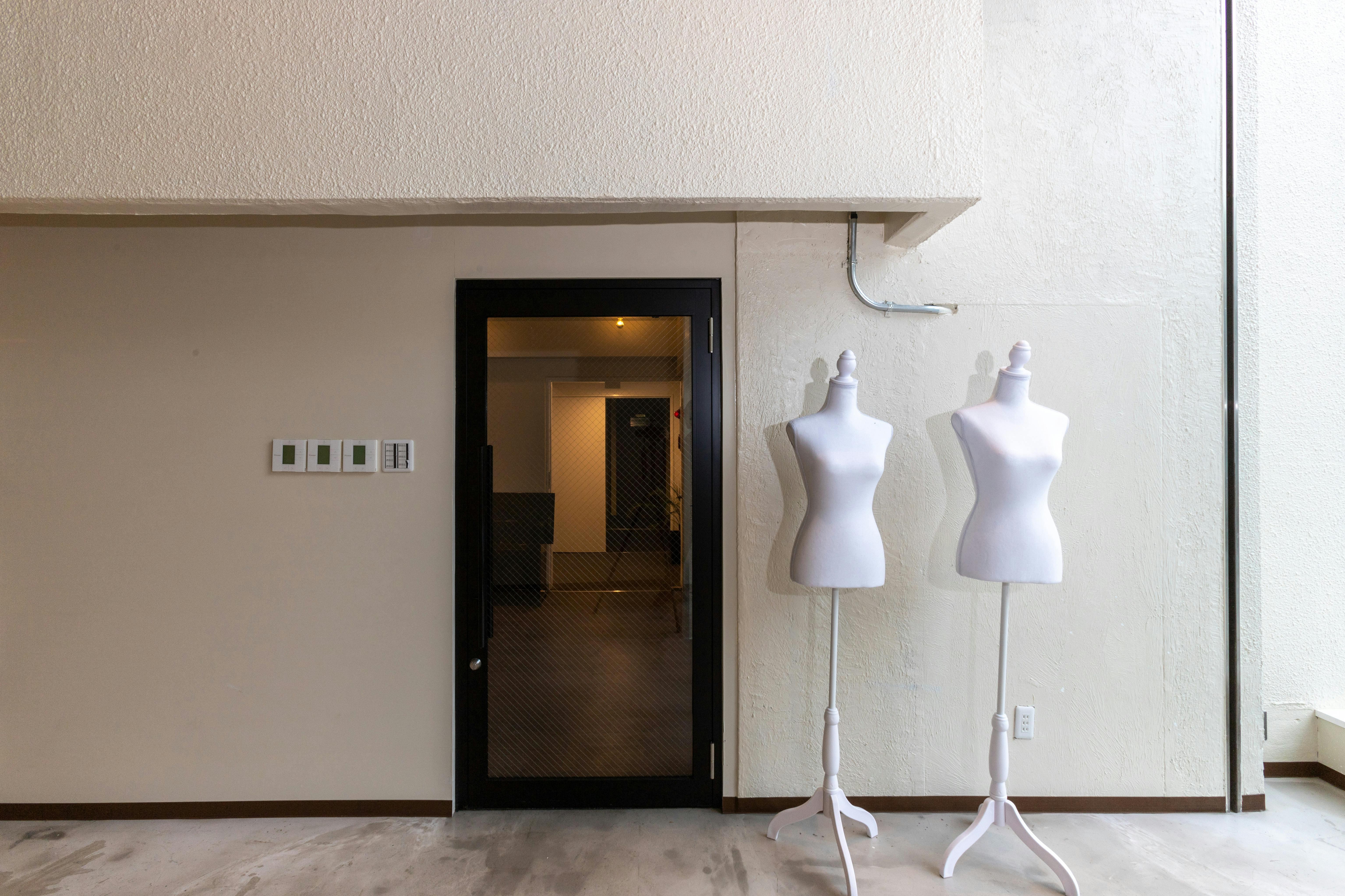 【表参道駅3分|3/1~3/15期間限定価格】ポップアップや展示会に最適な1階吹き抜けガラス張りの快適イベントスペース「長期利用割引可」「キャンペーン価格の詳細はお問い合わせください」