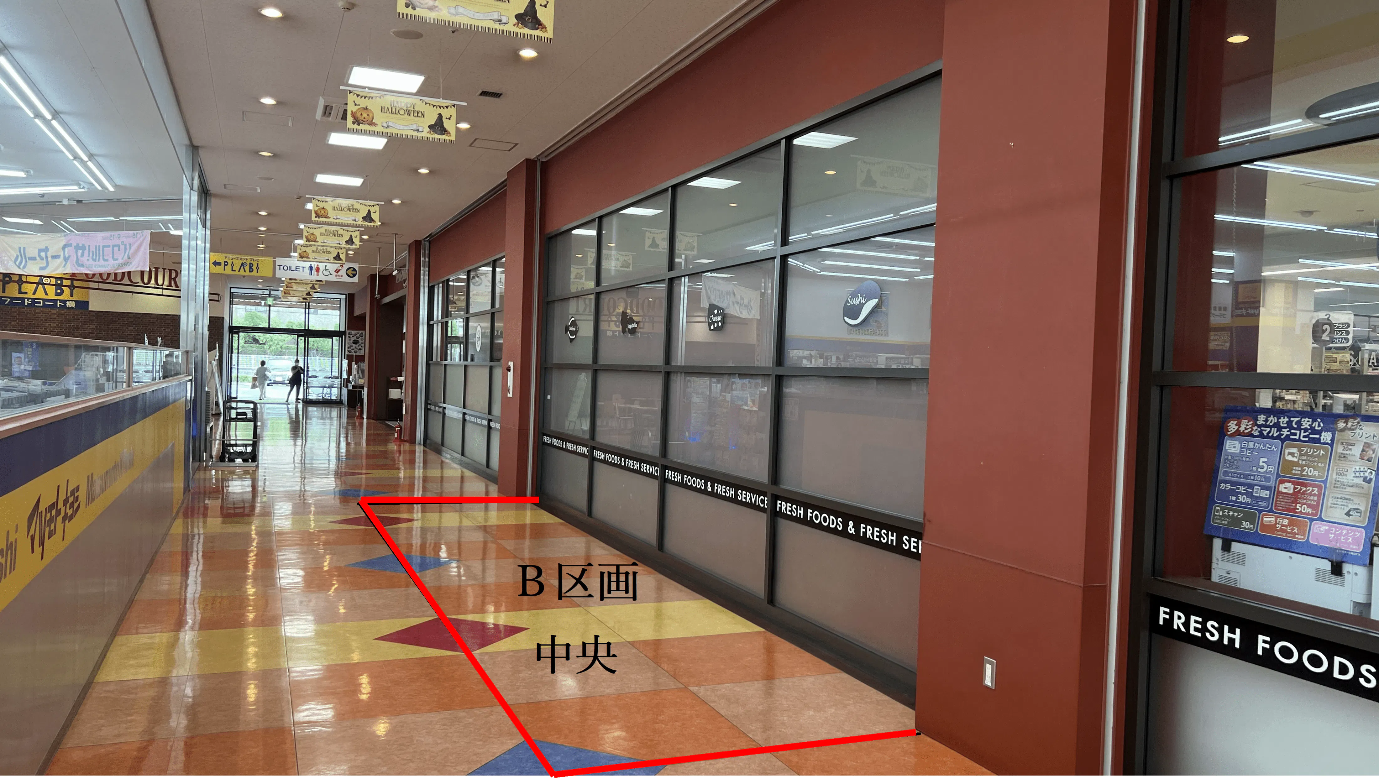 【ヘイワールド!!/メイン通路B】物販や食物販、プロモーションイベントに最適な地域密着型商業施設の通行量が多いメイン動線沿いのイベントスペース