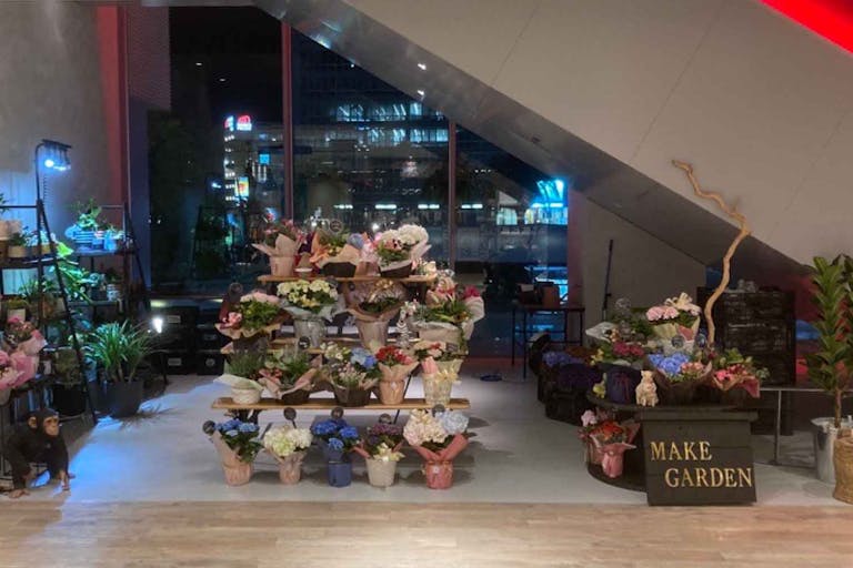 【アミュプラザみやざき】うみ館 アパレルや雑貨のポップアップに最適な2Fエスカレーター下のイベントスペースの画像1