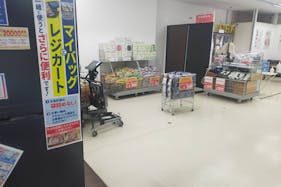 【メガセンタートライアル宇都宮店】出張販売やポップアップストアに適した1階サービスカウンター横スペース【買取催事不可】