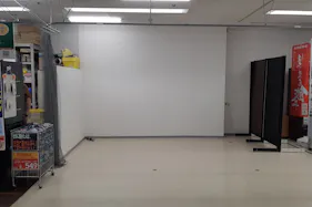 【メガセンタートライアル宇都宮店】出張販売やポップアップストアに適した1階サービスカウンター横スペース【買取催事不可】