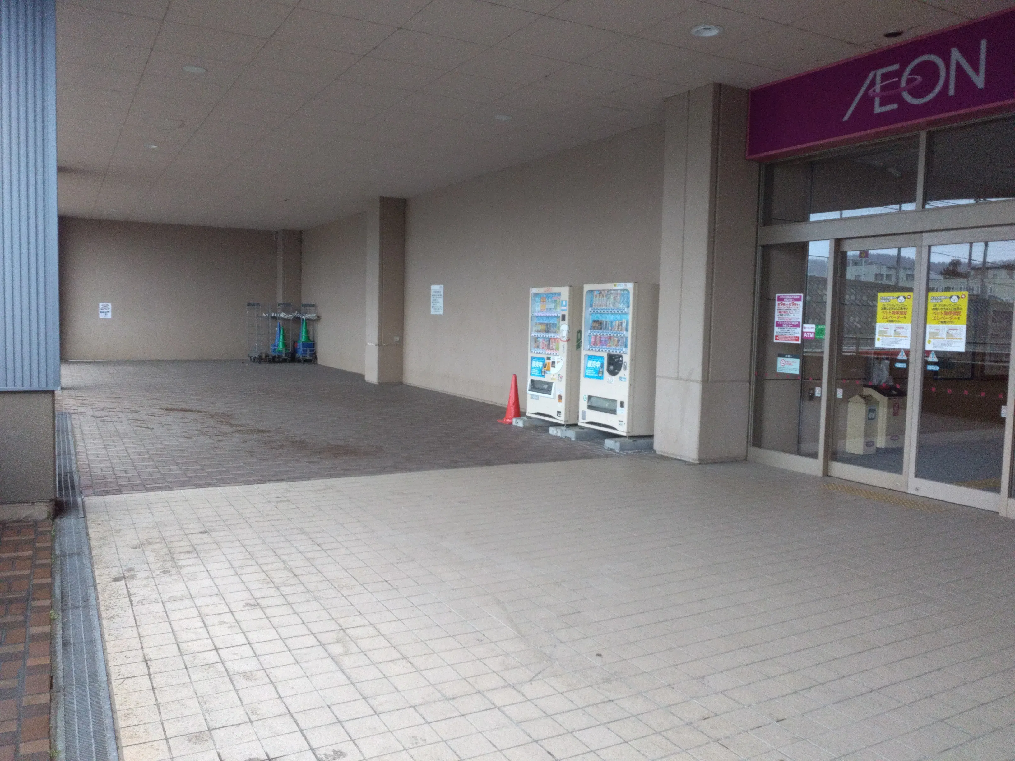 【イオン北見店】１F正面入口横（店頭）