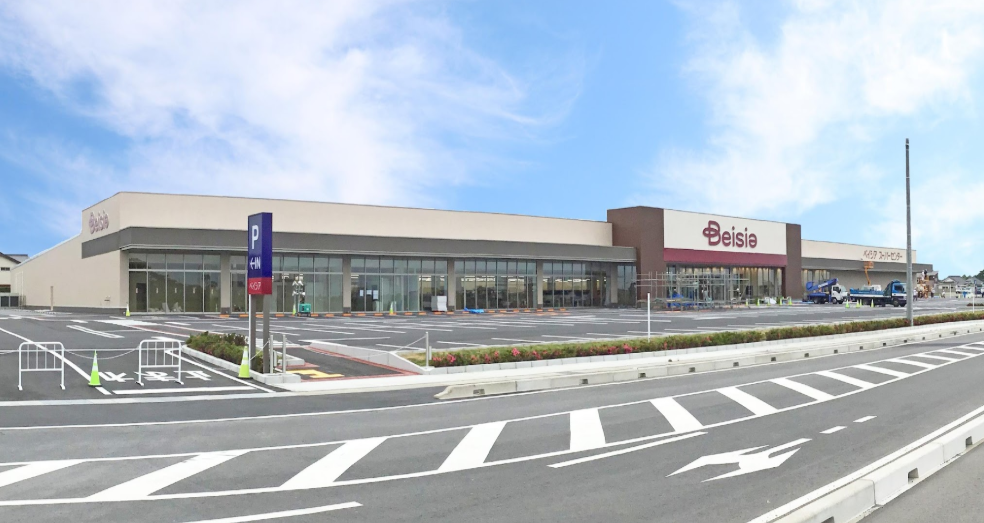 【ベイシア 成田芝山店】食品入口前スペース　販促プロモーションに最適なスーパー店内催事イベントスペース