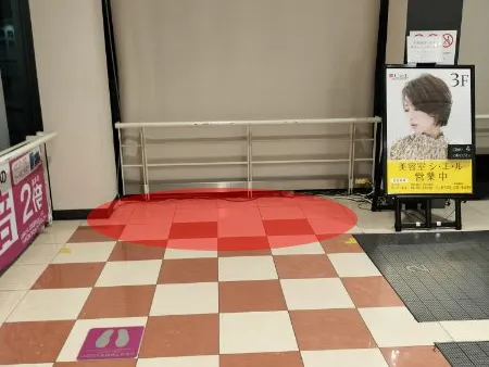 【イオンスタイル河辺店】プロモーションや物販に最適な駅直結の商業施設2階にあるエスカレーター近くのイベントスペース