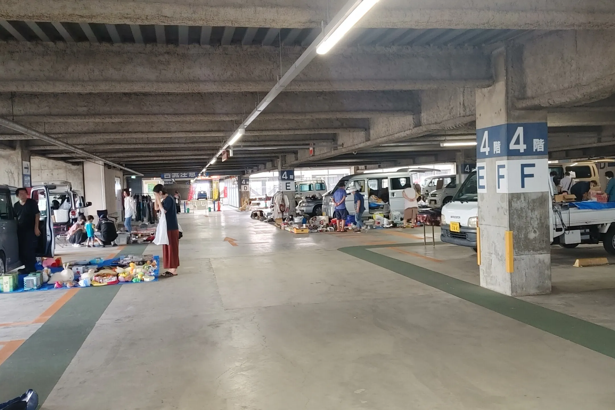 【メガセンタートライアル伊勢崎中央店】⑫フリーマーケット開催時限定スペース(4階東側エントランス横駐車場1区画)