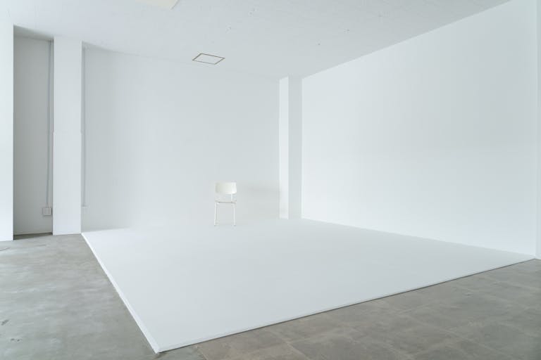 白壁白床エリア