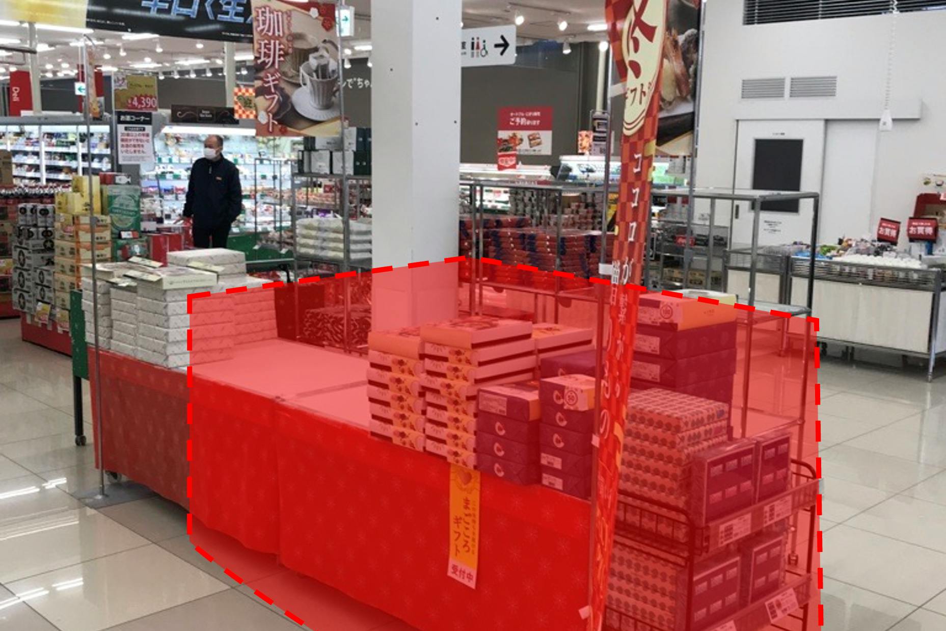 【西友 佐久野沢店】店内入口付近 プロモーション用途や物販、食物販のポップアップストアに最適なスーパー店内催事イベントスペース