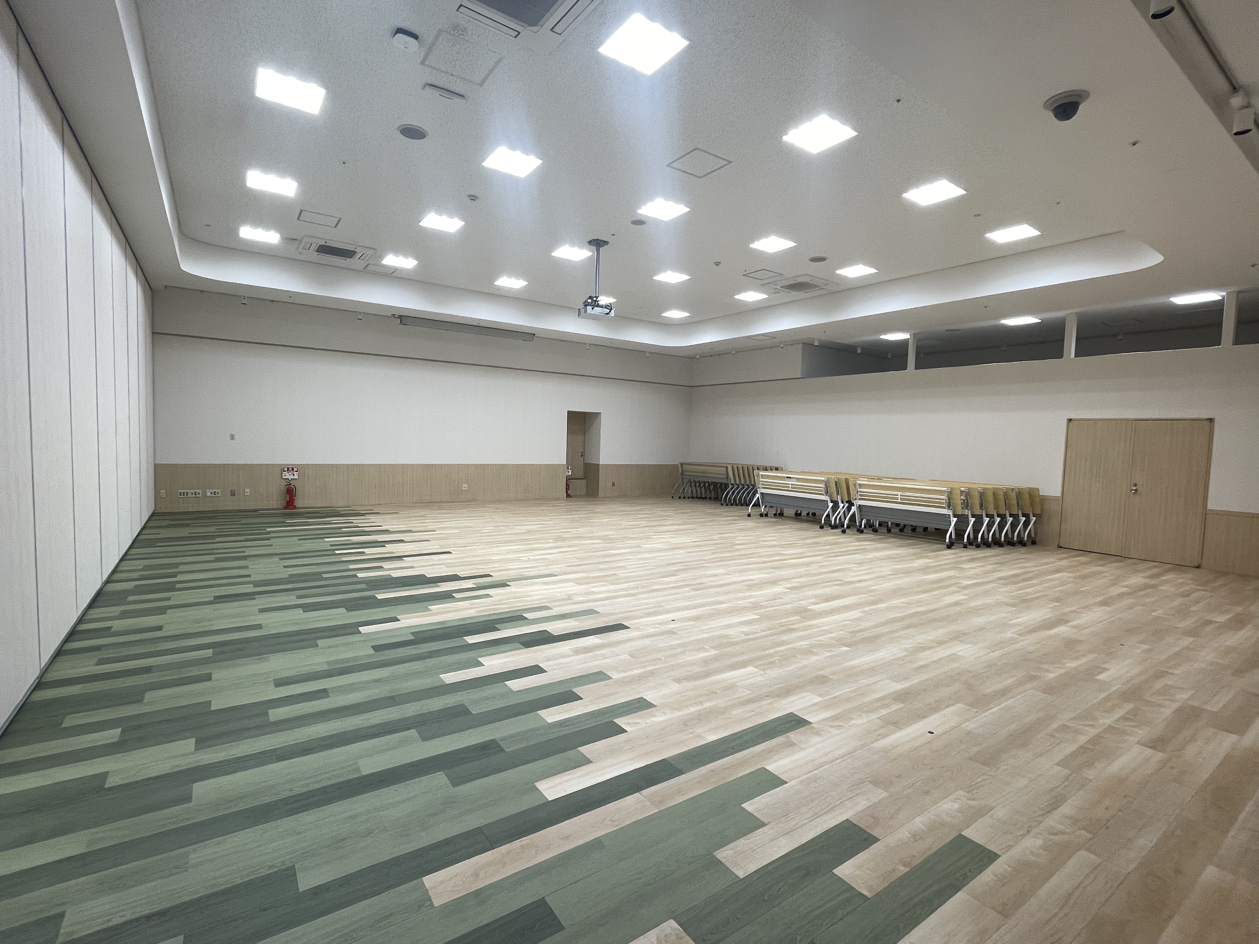 【イオンモール千葉ニュータウン】モール棟3Fイオンホール