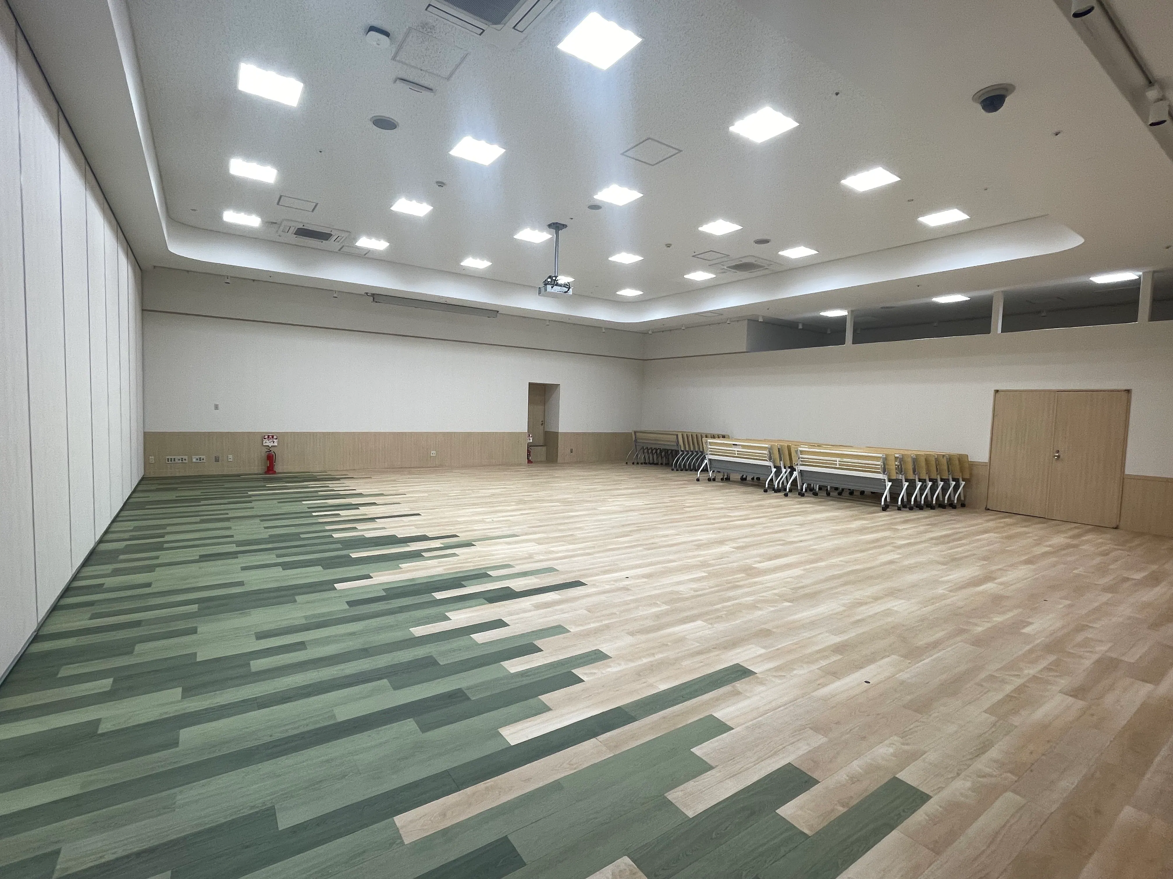 【イオンモール千葉ニュータウン】モール棟3Fイオンホールの画像