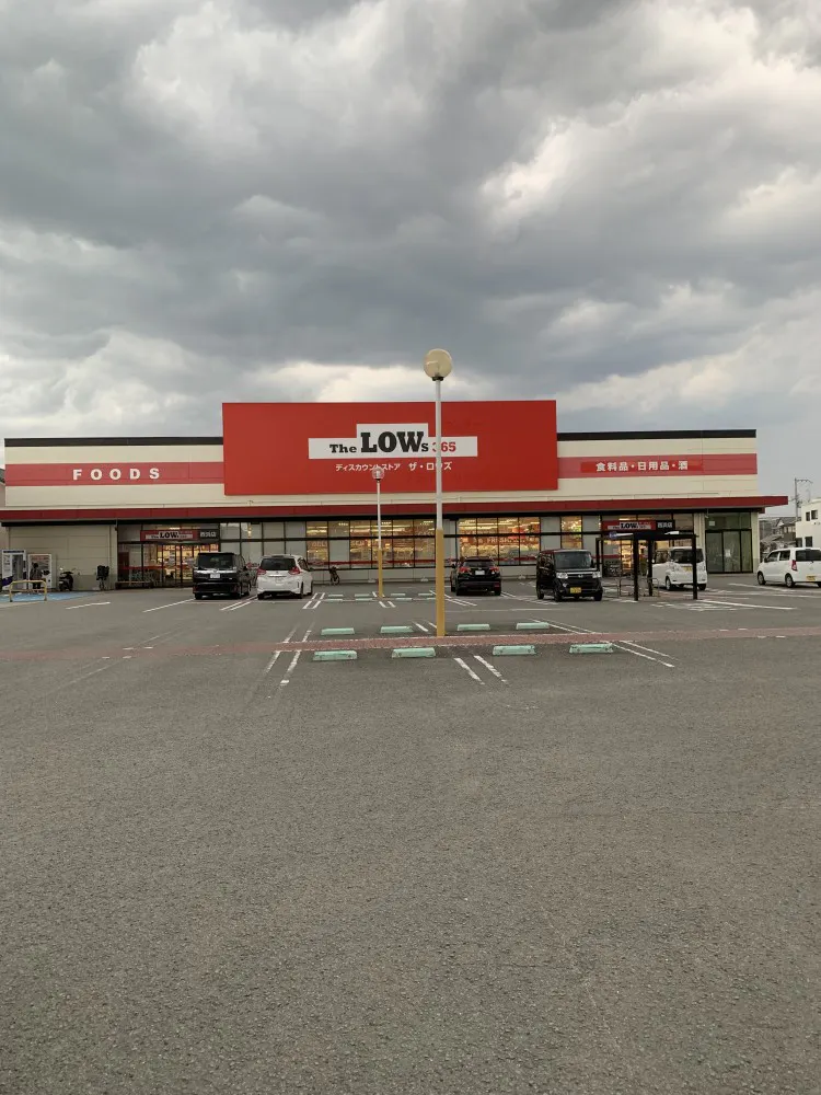 【ザ・ロウズ西浜】販促プロモーションに最適な軒下スペース