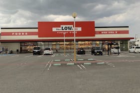 【ザ・ロウズ西浜】販促プロモーションに最適な軒下スペース