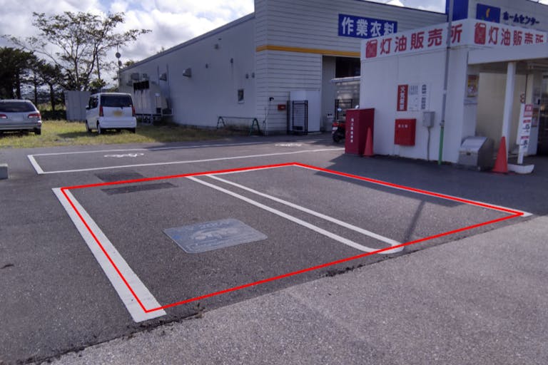 【サンデー種市店】屋外駐車場 キッチンカーの出店に最適なホームセンター内駐車場の屋外イベントスペースの画像1