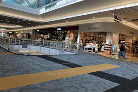 【イオンモールりんくう泉南】北Bブリッジ(フードコート入口前)