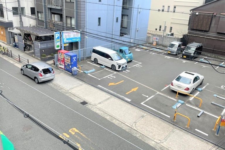 窓からの様子①