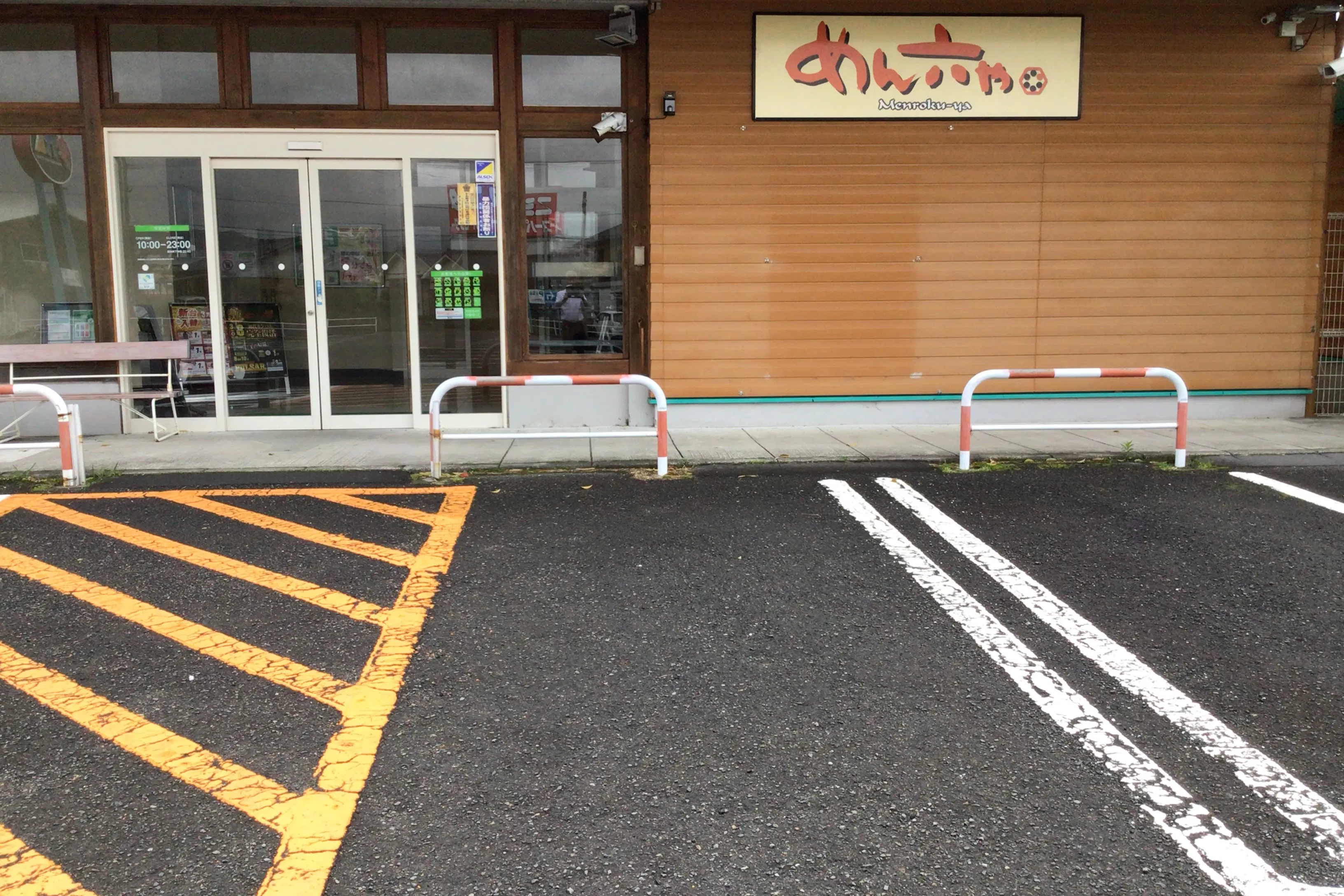 【ダイナム鹿児島加世田店】キッチンカー出店やプロモーションイベントに最適なアミューズメント施設のイベントスペース