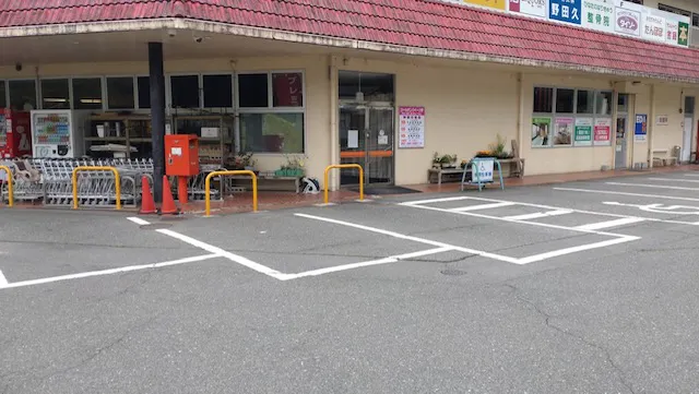 【フレスタ加計店】キッチンカーに利用可能な駐車場①スペース
