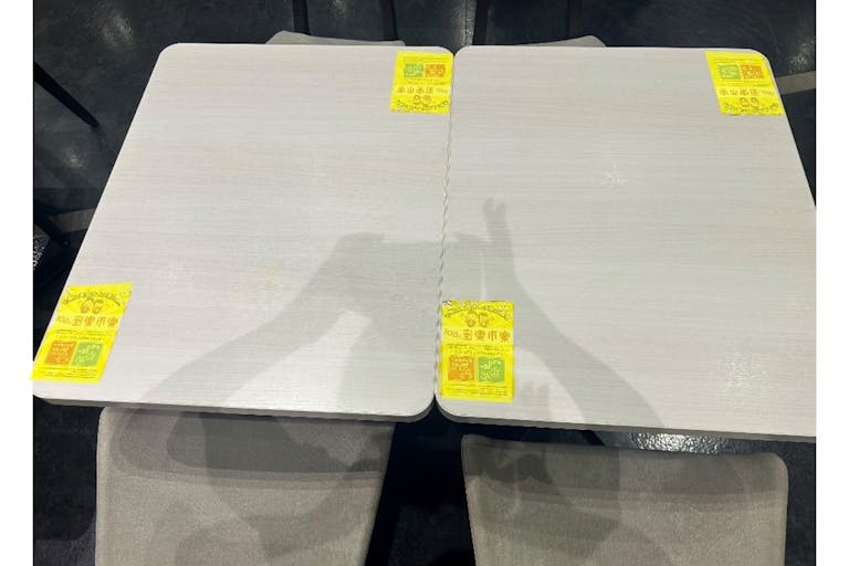 【イオンモール新小松】モール内広告 フードコートステッカーの画像2