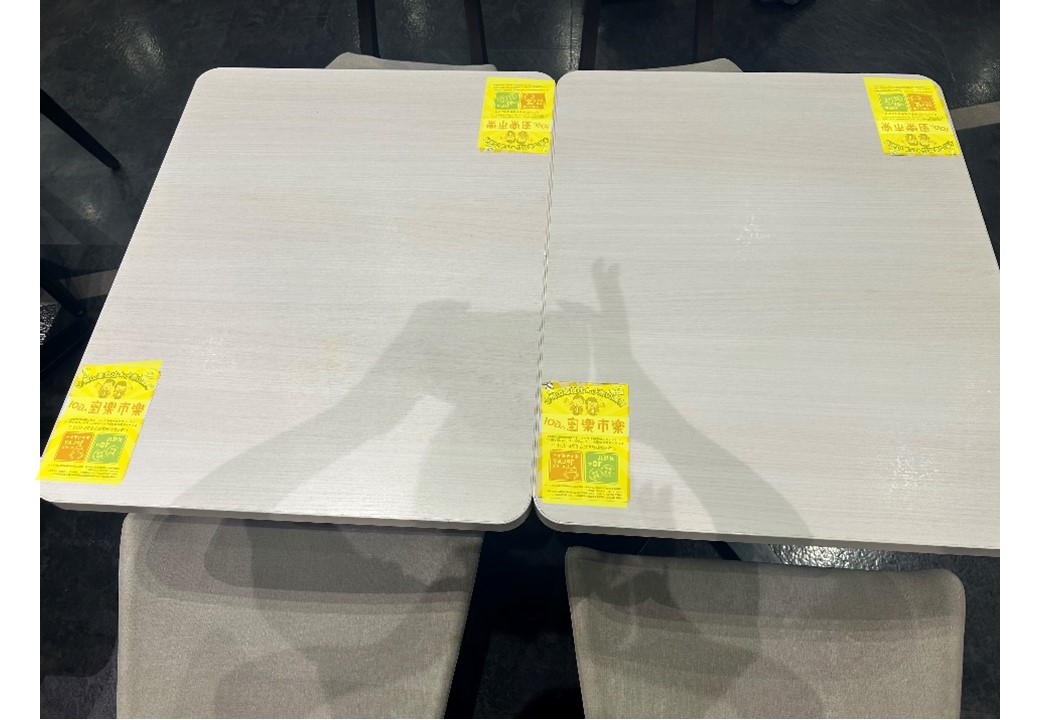 【イオンモール新小松】モール内広告 フードコートステッカー