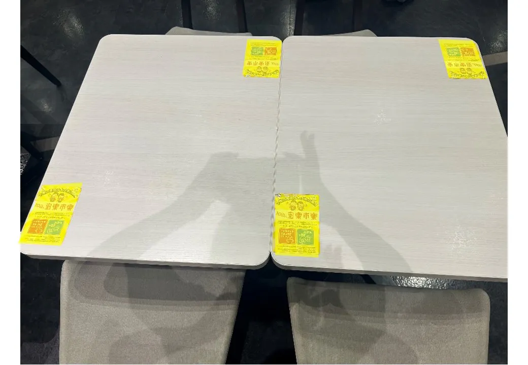 【イオンモール新小松】モール内広告 フードコートステッカー