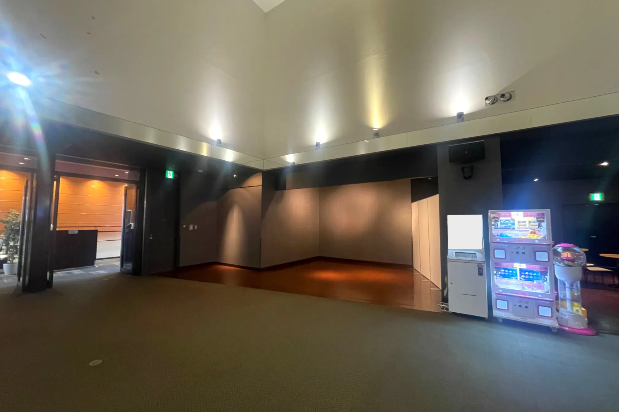 【T・ジョイ長岡】プロモーションに最適なロビースペース