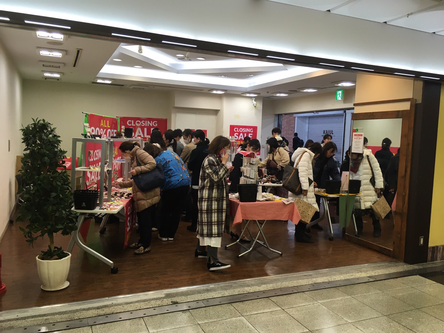 アクセサリーショップの催事風景