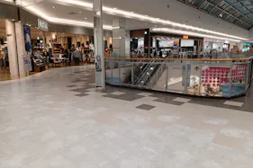 【イオンモール太田】2F ライトオン前