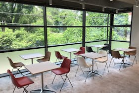 【渋谷駅7分】アパレル展示会やポップアップストアに適した豊富な什器が便利な広々イベントスペース