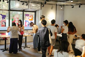 【中目黒駅徒歩4分】コンクリート・白壁の洗練された駒沢通りに面した路面のカフェ併設スペース