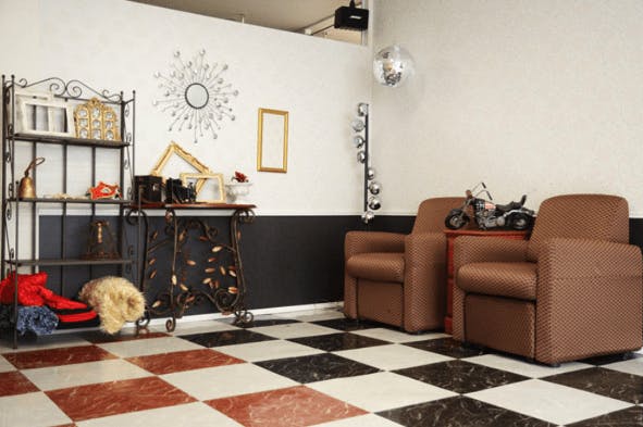 【なんば駅5分】展示会や撮影に適したモダンでシックな雰囲気のスタジオスペースの画像