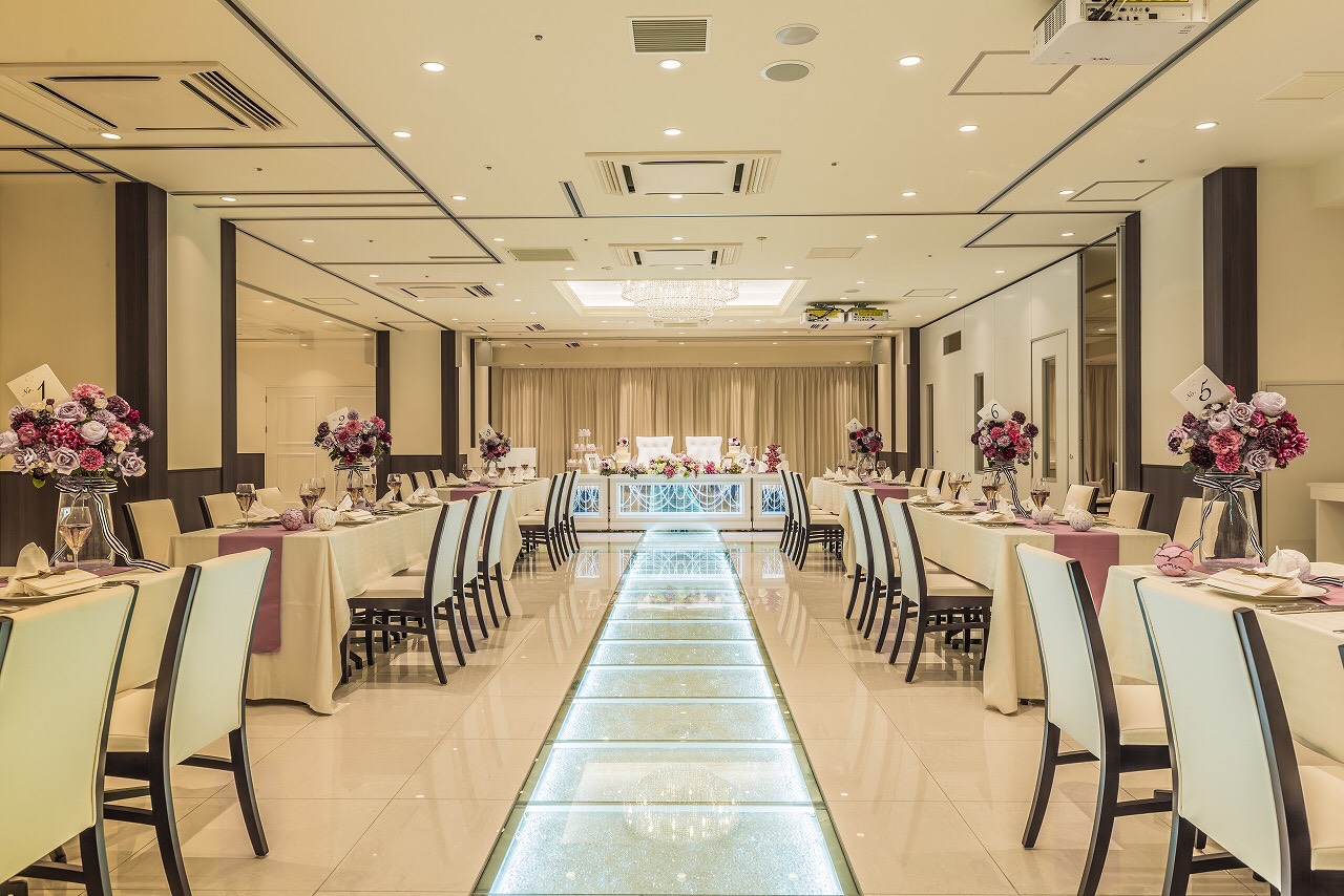 最大280名収容可能な大規模スペースです