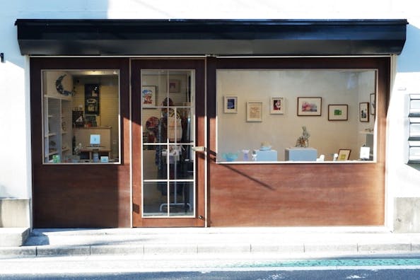 【根津駅5分】展示会や撮影に最適な視認性抜群の路面スペース